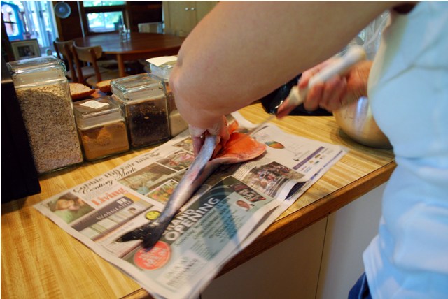 Deboning and filleting salmon