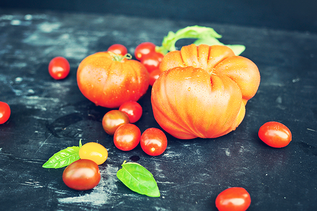 Heirloom Tomato Caprese Salad : Recipes : Cooking Channel Recipe, Debi  Mazar and Gabriele Corcos